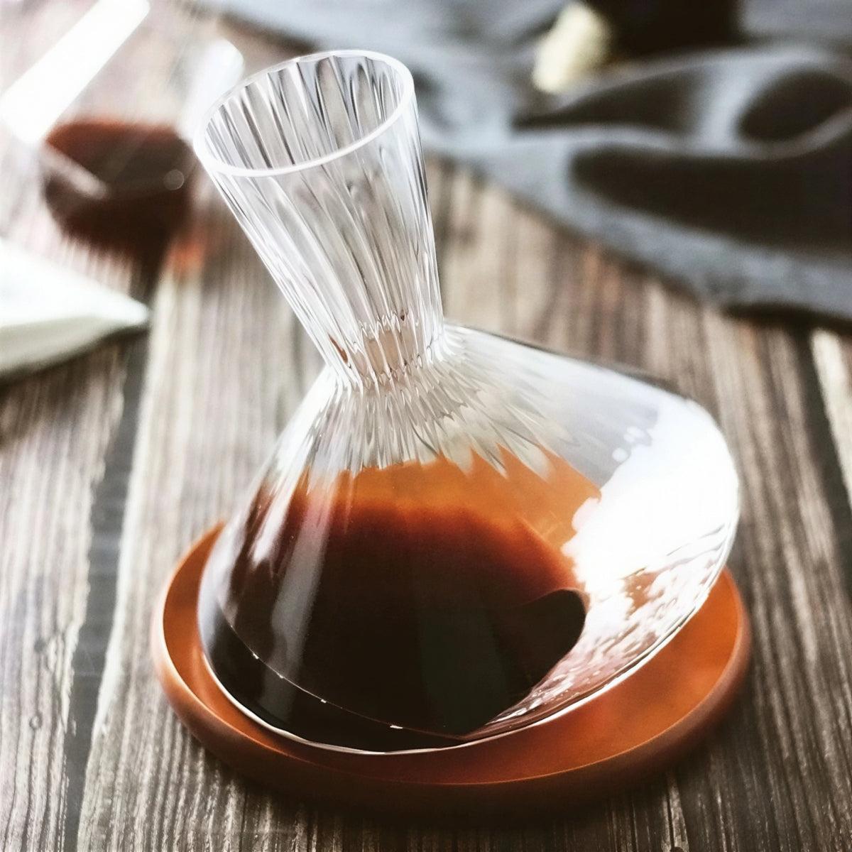 Crystal Glass Wine Decanter With Rotating Aerator Carafe
