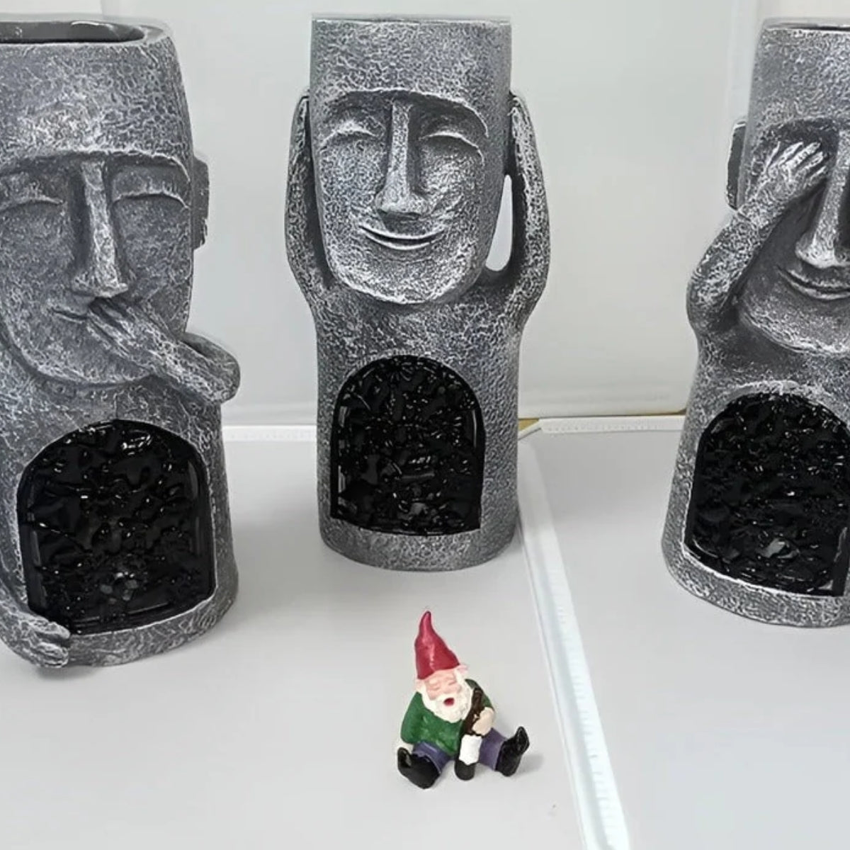 Easter Island Statue Solar Garden Light For Outdoors With Warm Glow