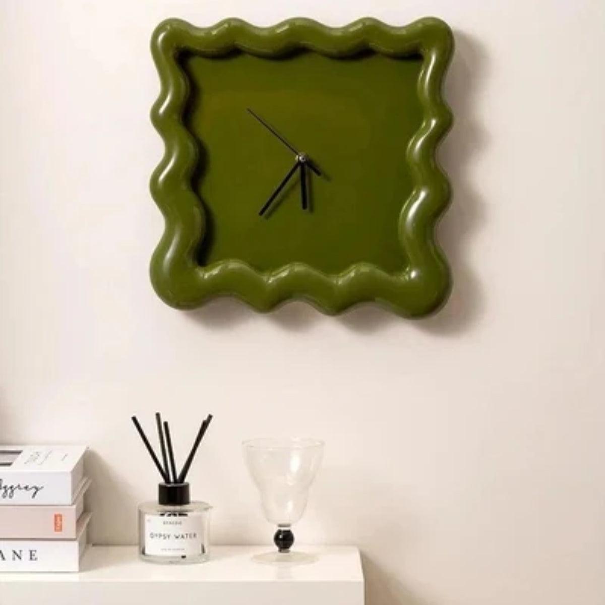 Modern Minimalist Silent Wall Clock With Wavy Square Frame