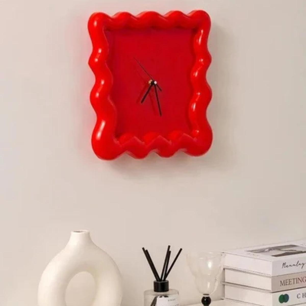 Modern Minimalist Silent Wall Clock With Wavy Square Frame