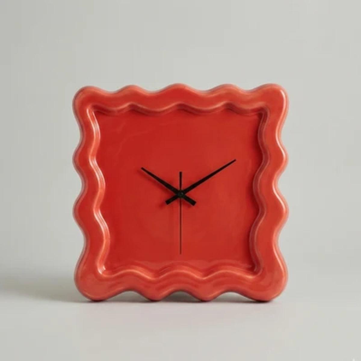Modern Minimalist Silent Wall Clock With Wavy Square Frame