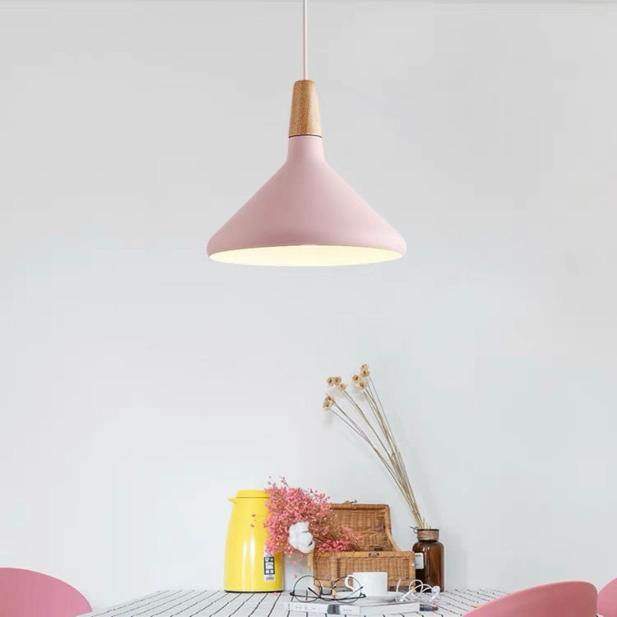 Creative Wooden Nordic Hanging Pendant Light Fixture For Kitchen Island And Dining Room Lighting