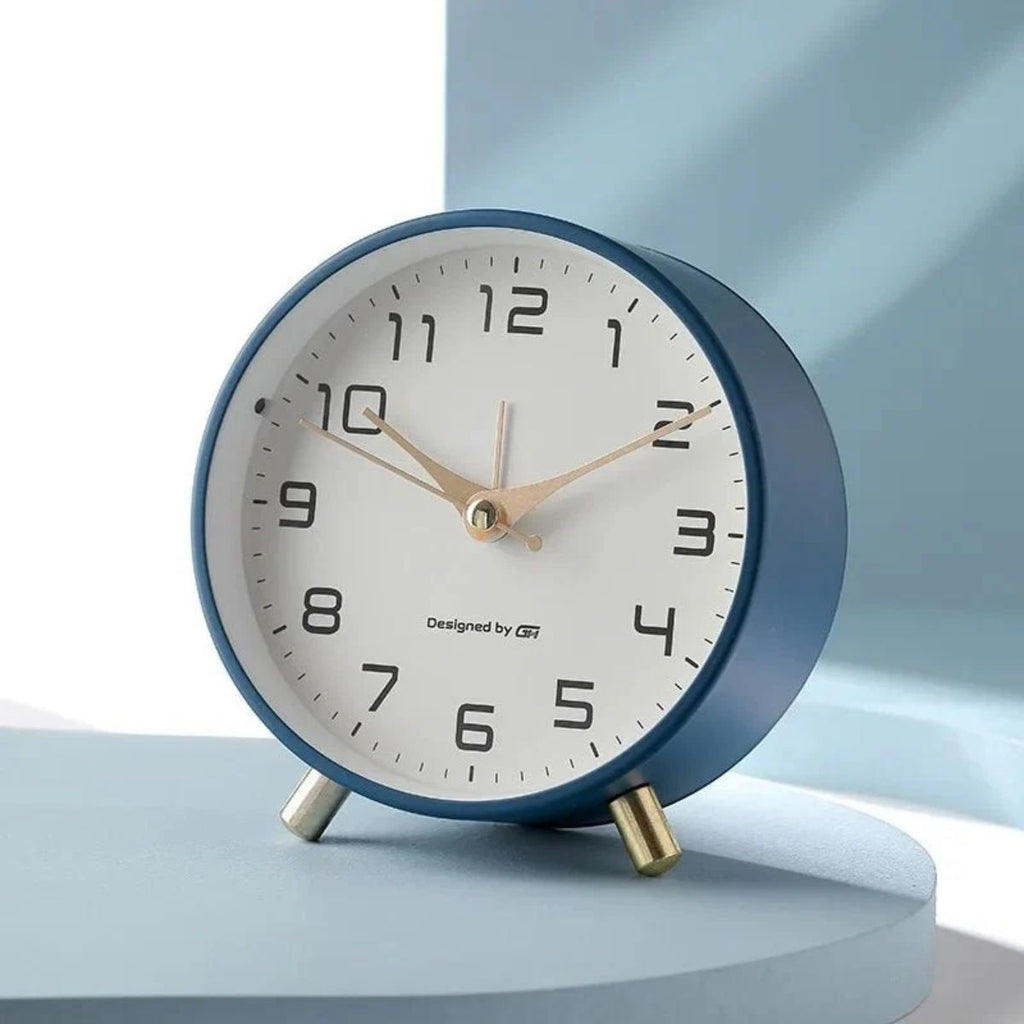 Silent Bedside Analog Clock For Nightstand