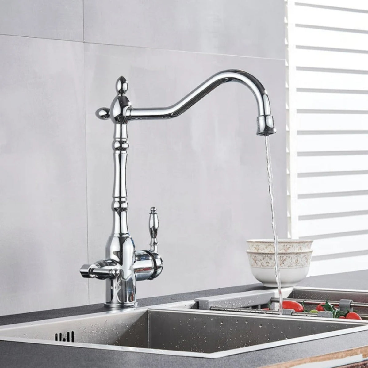 Antique Kitchen Faucet With Filtered Water And Swivel Spout Design