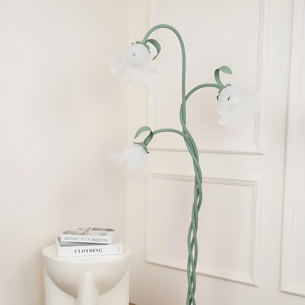 Decorative Flower Standing Floor Lamp With Floral Light Fixture Heads