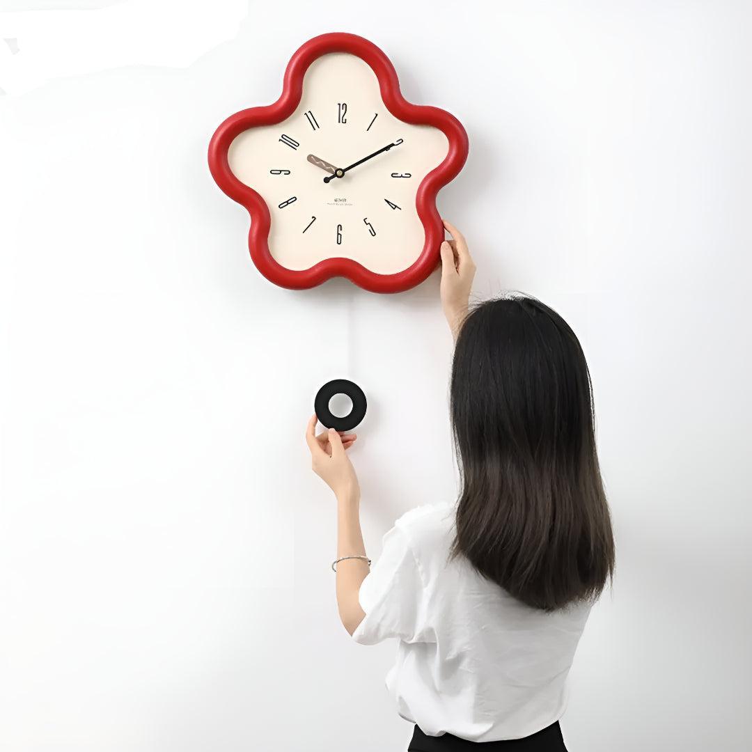 Decorative Flower Styled Pendulum Wall Clock With Silent Design