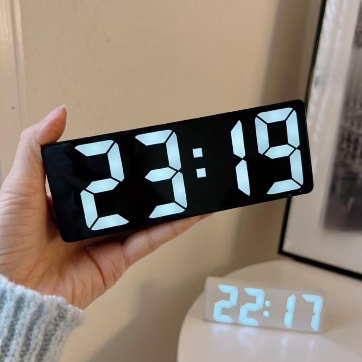 Digital Alarm Clock With Auto Dimming Mirrored Display Screen