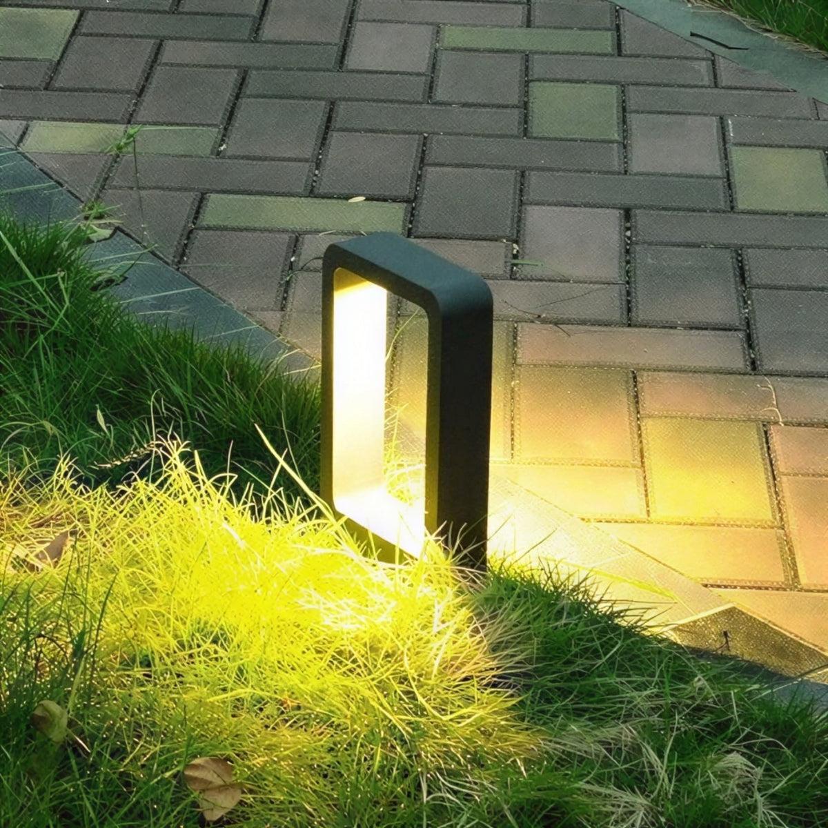 Modern Rectangular Solar Outdoor Pathway Light With Automatic Dusk-To-Dawn Sensor
