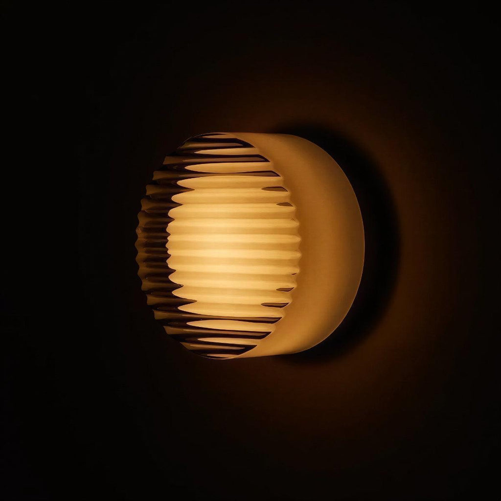 Modern Wall Sconce Light With Grated Design And Ambient Glow