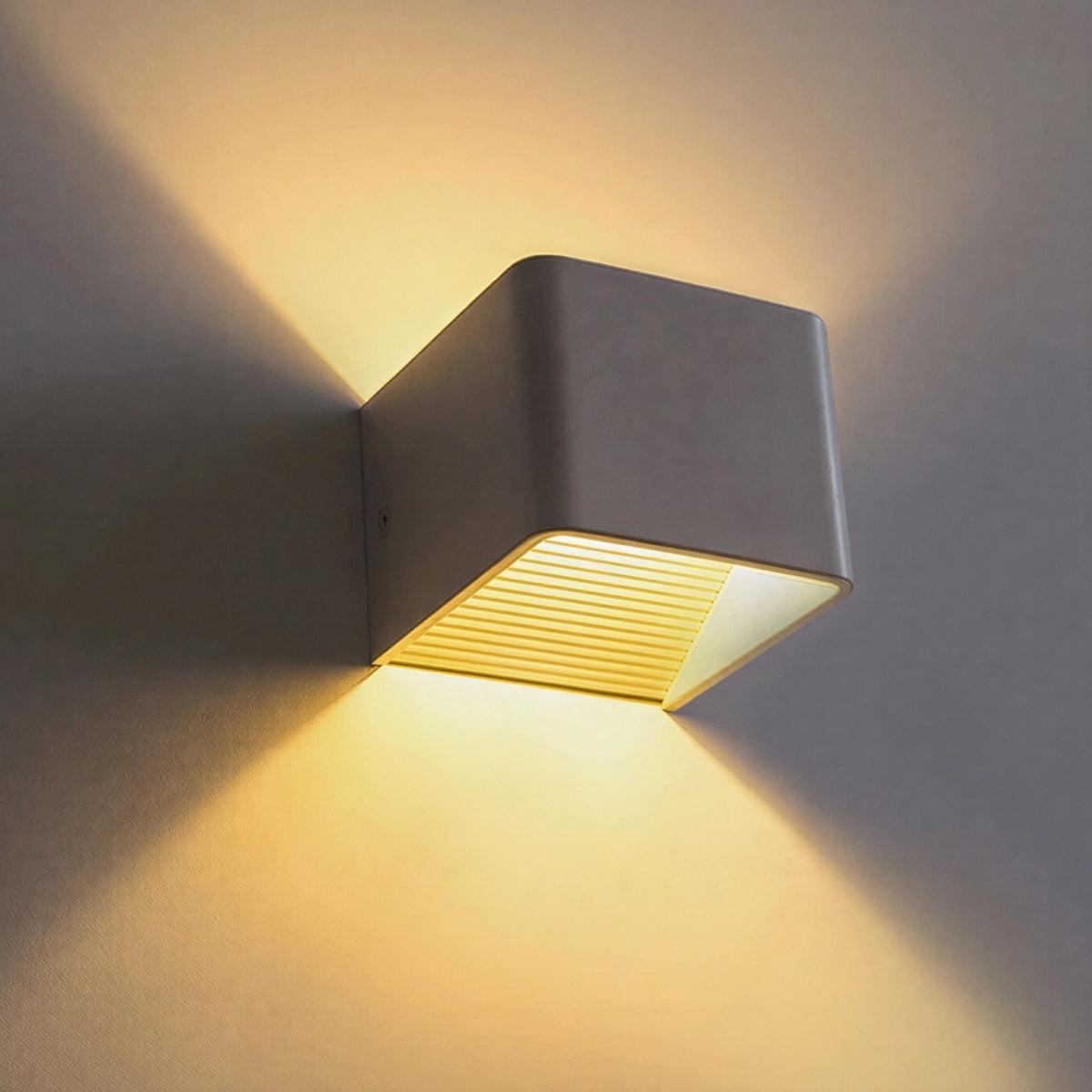 Multi Directional Remote Control Geometric Cube Wall Lamp With Colour Changing