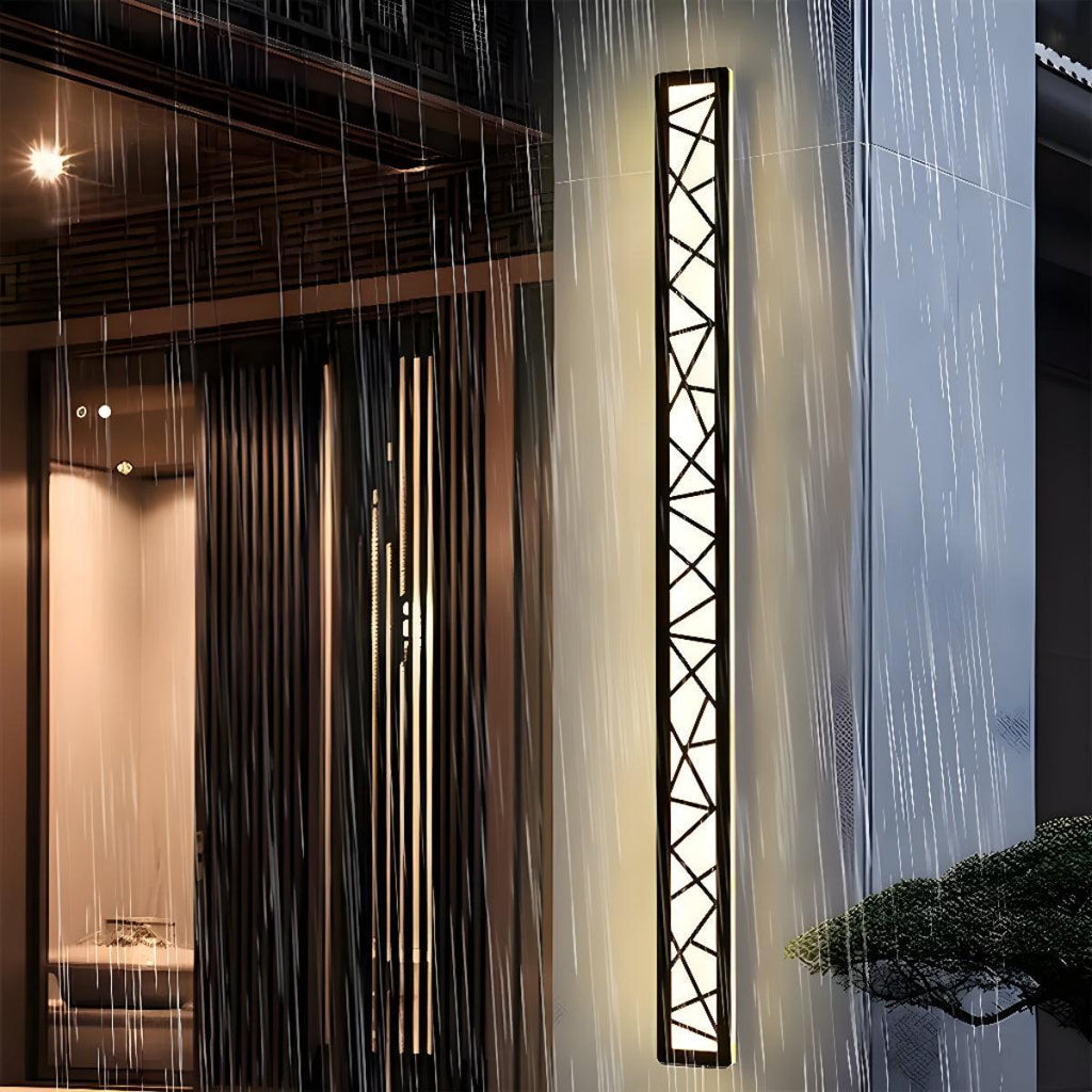 Outdoor Wall Light Fixture With Geometric Lattice LED Bar