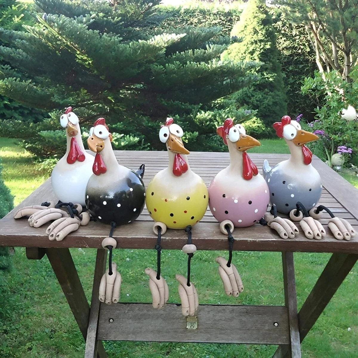 Sitting Farmhouse Chicken Garden Decoration With Expressive Eyes