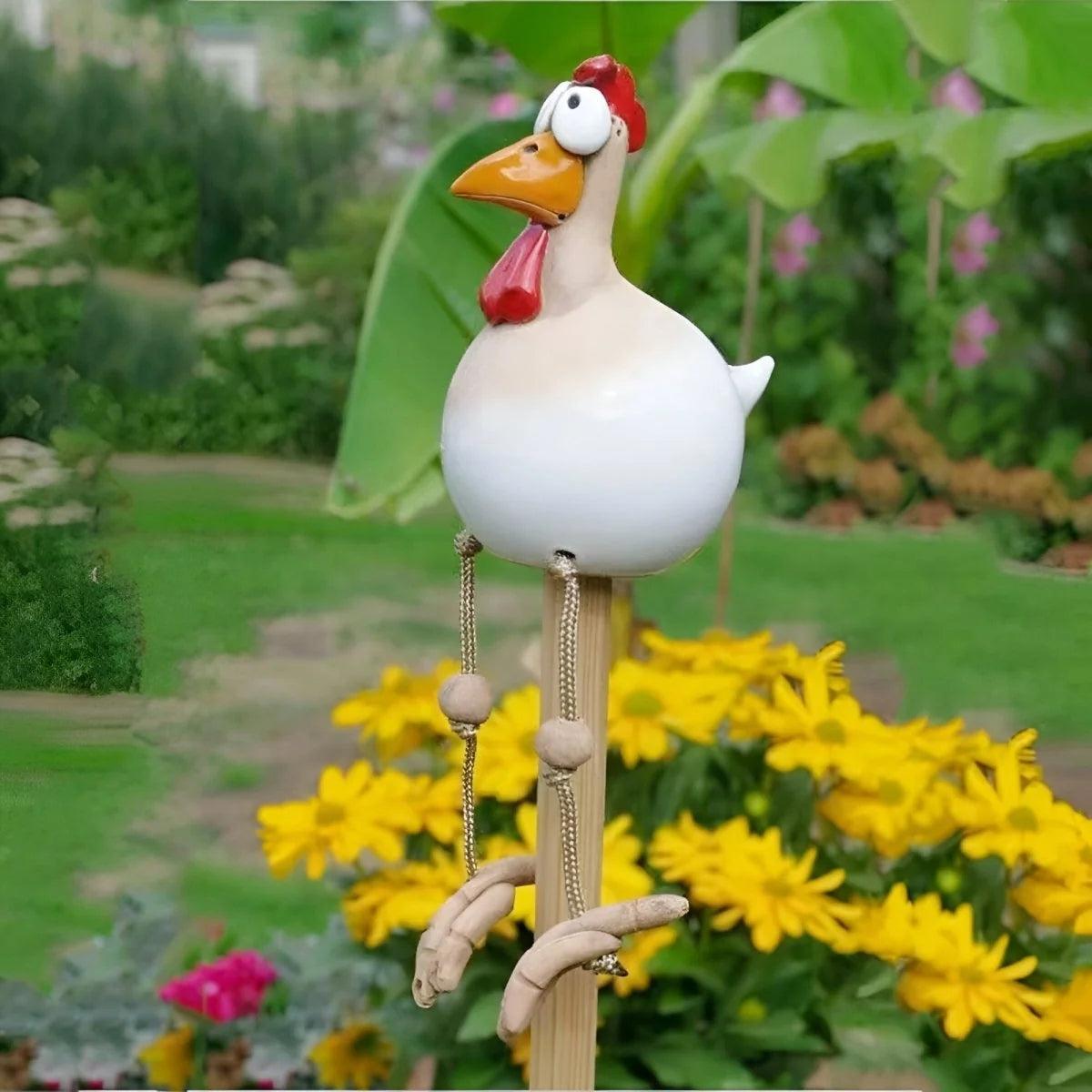 Sitting Farmhouse Chicken Garden Decoration With Expressive Eyes