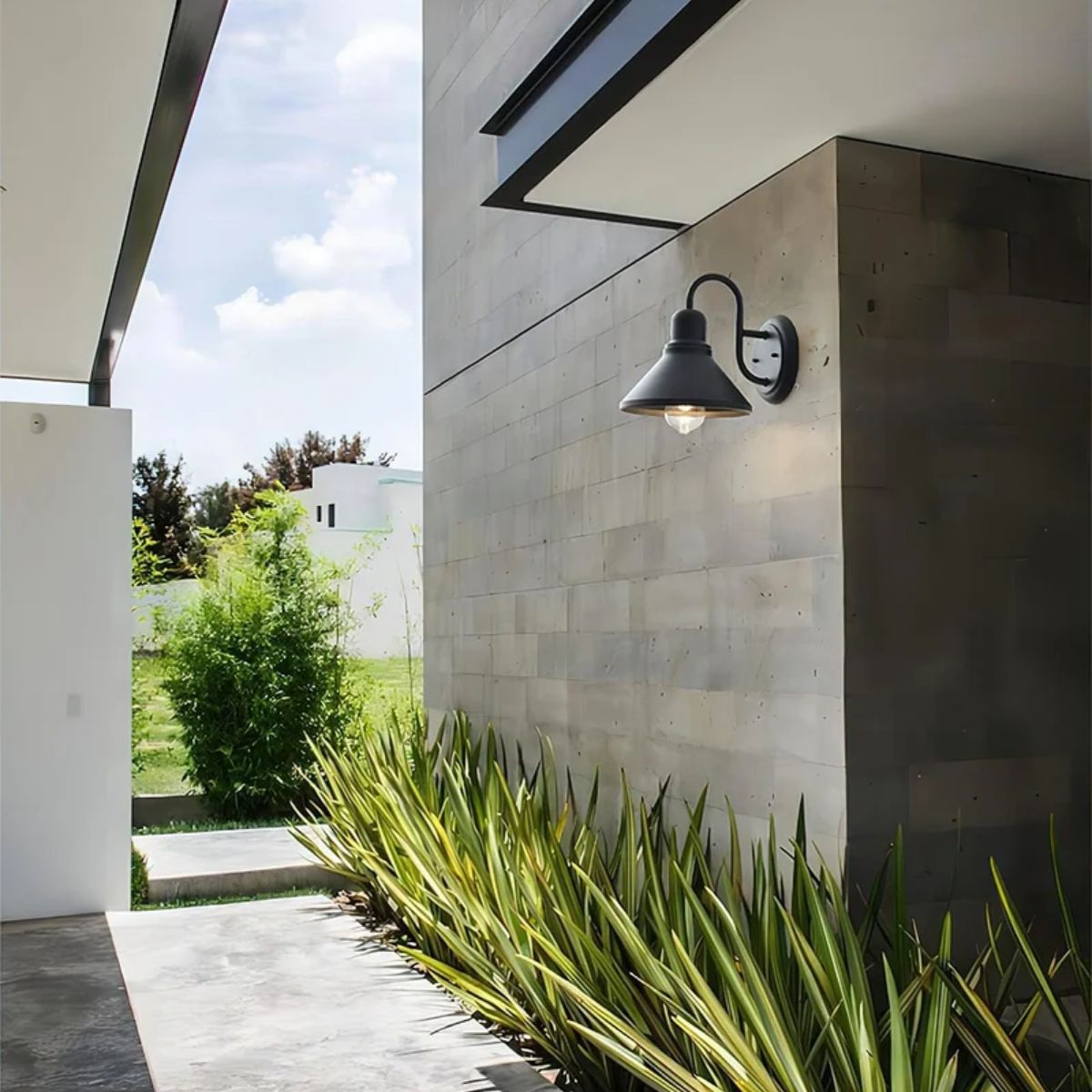Vintage Outdoor Wall Light With Barn Shade And Gooseneck Design