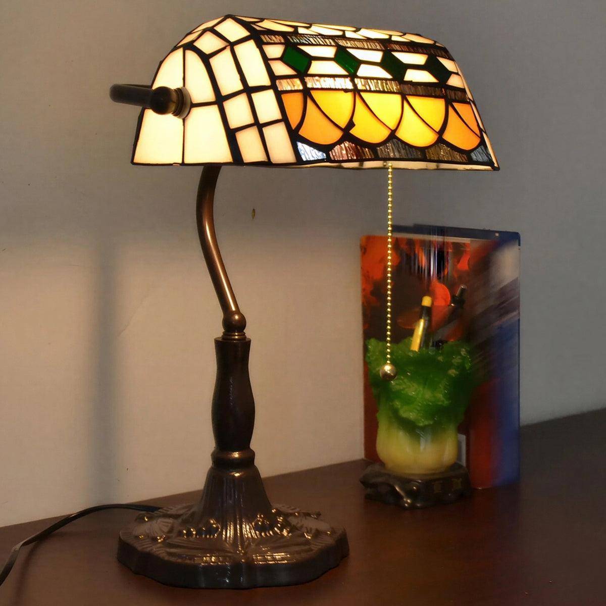 Vintage Stained Glass Bankers Style Table Lamp With Pull Chain Switch